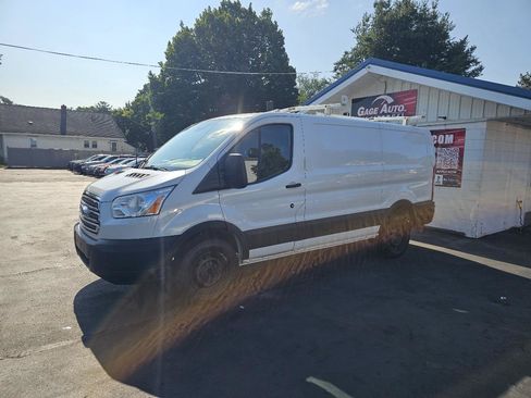 Used 2018 Ford Transit 250 130 Low Roof w/ Exterior Upgrade Package RWD image 5