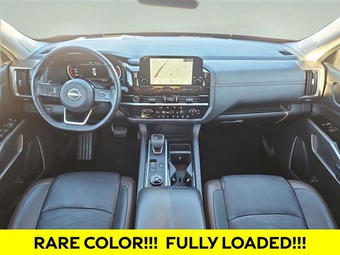 Used 2024 Nissan Pathfinder Platinum w/ Cargo Package image 2