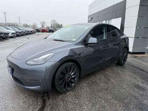 Used 2022 Tesla Model Y Performance AWD/4WD image 3