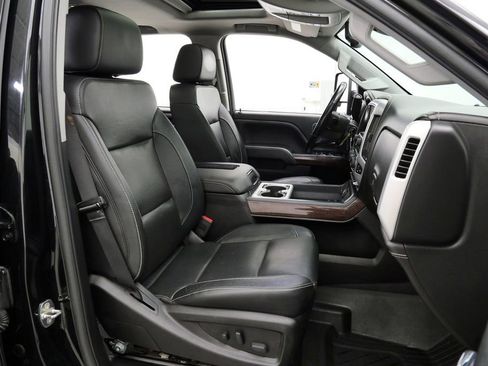 Used 2019 GMC Sierra 2500 SLT w/ Driver Alert Package AWD/4WD image 16