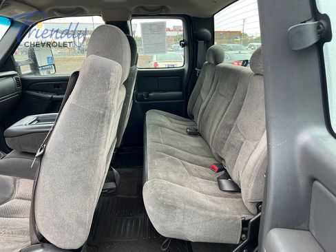 Used 2005 Chevrolet Silverado 2500 LS AWD/4WD image 10