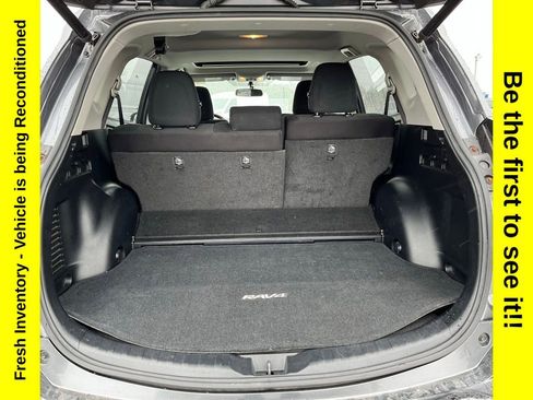 Used 2016 Toyota RAV4 XLE AWD/4WD image 22