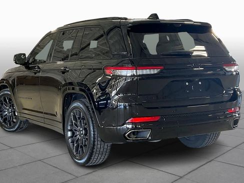 Used 2025 Jeep Grand Cherokee Summit image 11