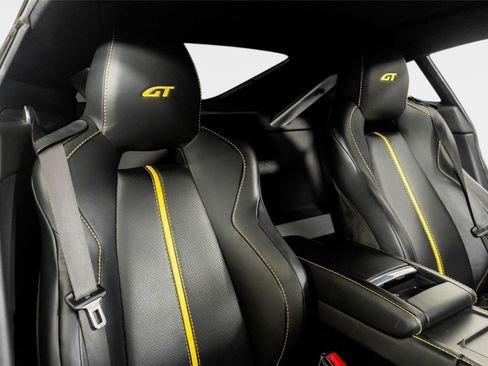 Used 2015 Aston Martin V8 Vantage GT RWD image 28