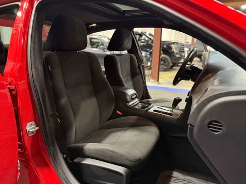 Used 2014 Dodge Charger R/T w/ Wheels & Tunes Group image 24