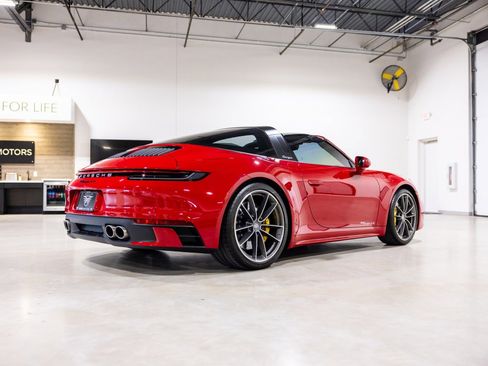 Used 2021 Porsche 911 Targa 4S Heritage Design image 4