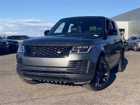 Used 2018 Land Rover Range Rover HSE image 3