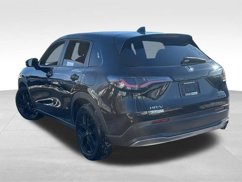 Used 2023 Honda HR-V Sport image 5
