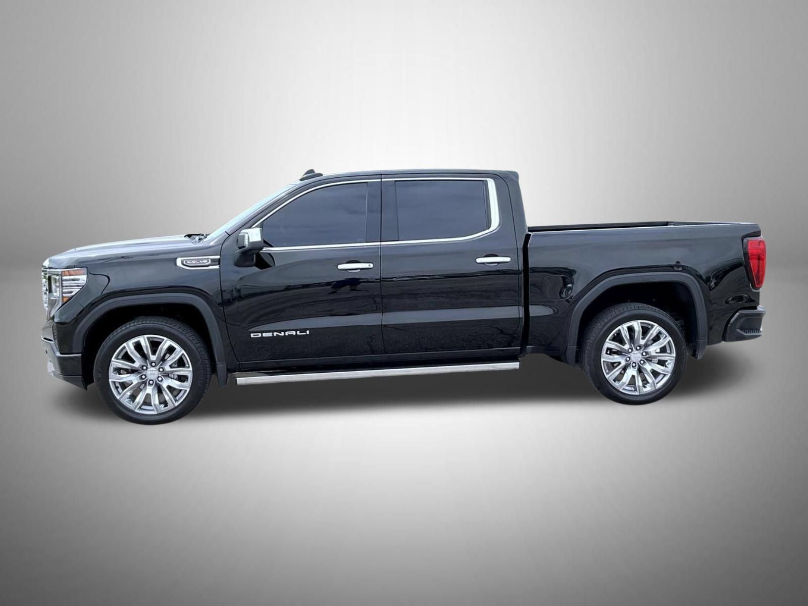 Certified 2026 GMC Sierra 1500 Denali w/ Denali Reserve Package AWD/4WD image 10