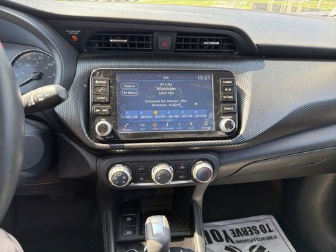 Used 2024 Nissan Kicks SV FWD image 13