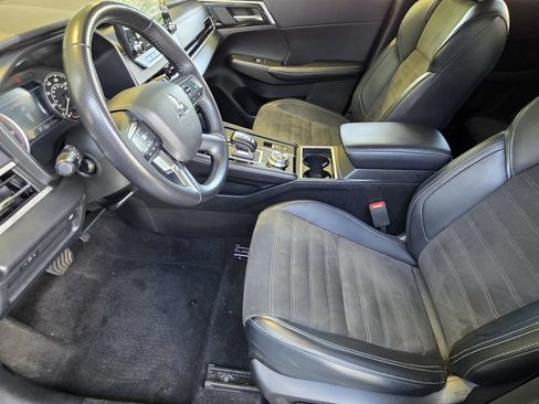 Used 2024 Mitsubishi Outlander SE Black Edition AWD/4WD image 8
