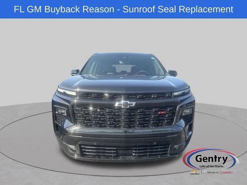Used 2025 Chevrolet Traverse RS FWD image 6
