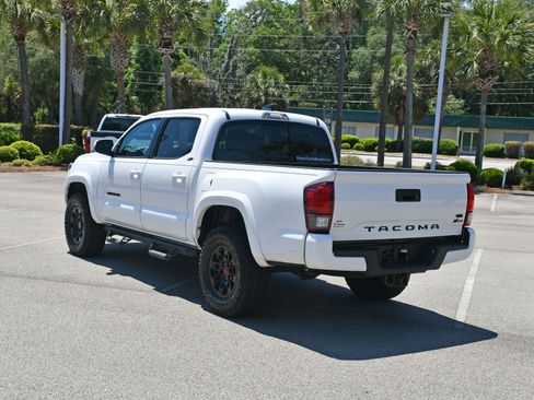 Used 2021 Toyota Tacoma TRD Pro AWD/4WD image 4