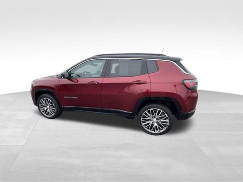 Used 2022 Jeep Compass Limited w/ Elite Group AWD/4WD image 5