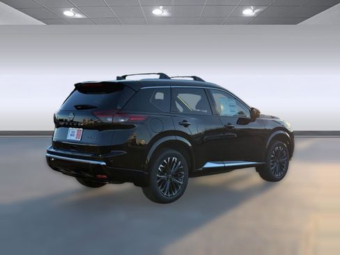 New 2026 Nissan Rogue Platinum image 9