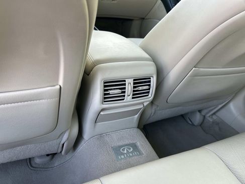Used 2014 INFINITI Q50 Premium w/ Deluxe Touring Package image 17