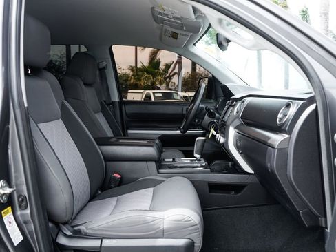 Used 2015 Toyota Tundra SR5 w/ SR5 Upgrade Package image 37