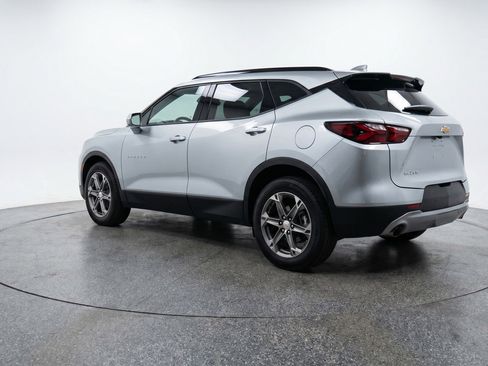 Used 2025 Chevrolet Blazer LT image 6