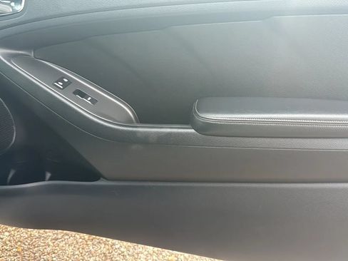 Used 2014 Kia Forte Koup SX FWD image 11