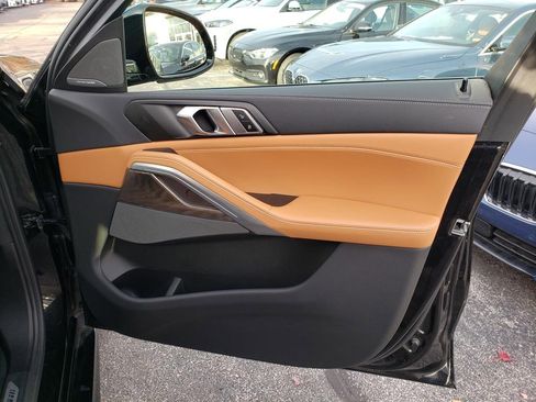 Used 2023 BMW X6 xDrive40i w/ Executive Package image 18