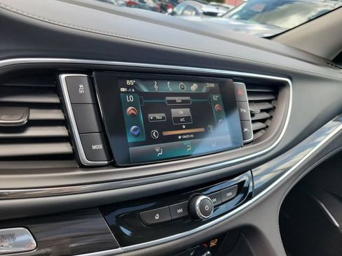 Used 2019 Buick Enclave Premium w/ Experience Buick Package FWD image 23