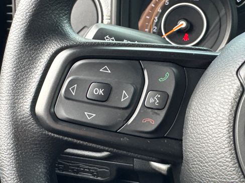 New 2025 Jeep Gladiator Sport image 21