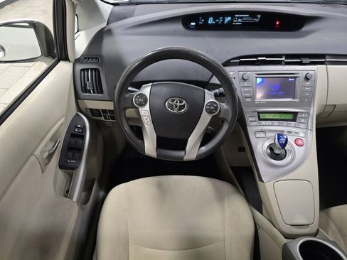 Used 2013 Toyota Prius Three w/ Solar Roof Pkg image 21