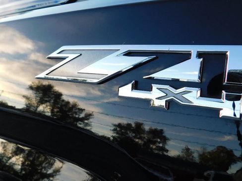 Used 2014 GMC Sierra 1500 SLT w/ SLT Crew Cab Value Package image 22