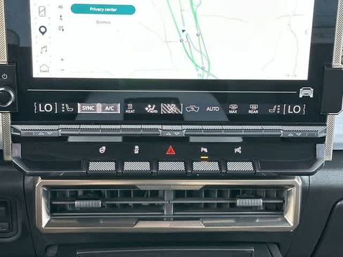 Used 2024 GMC Hummer EV 2X AWD/4WD image 15