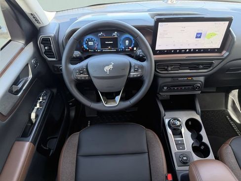 Used 2025 Ford Bronco Sport Outer Banks w/ Outer Banks Tech Package+ AWD/4WD image 15