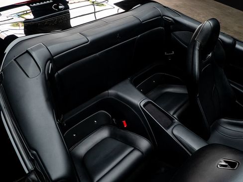 Used 2019 Ferrari Portofino RWD image 31