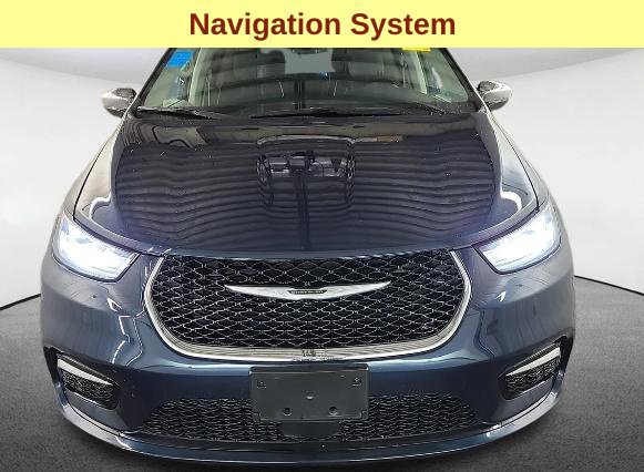 Used 2023 Chrysler Pacifica Limited FWD image 4