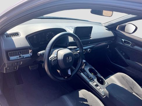 Used 2025 Honda Civic Sport image 9