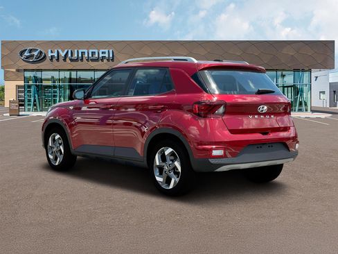 New 2025 Hyundai Venue Limited image 5