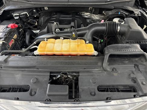 Used 2016 Ford F150 Lariat w/ Equipment Group 501A Mid AWD/4WD image 29