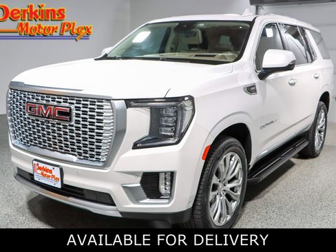 Used 2024 GMC Yukon Denali w/ Advanced Technology Package AWD/4WD image 1