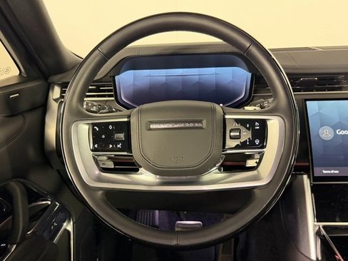Used 2025 Land Rover Range Rover Long Wheelbase SE image 14