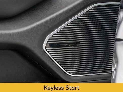 Used 2022 Jeep Grand Cherokee Overland w/ Adv Protech Group III image 14