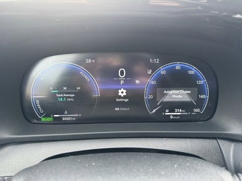 Used 2024 Toyota Crown XLE image 25