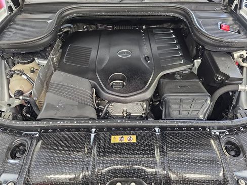 Used 2020 Mercedes-Benz GLS 450 4MATIC image 33