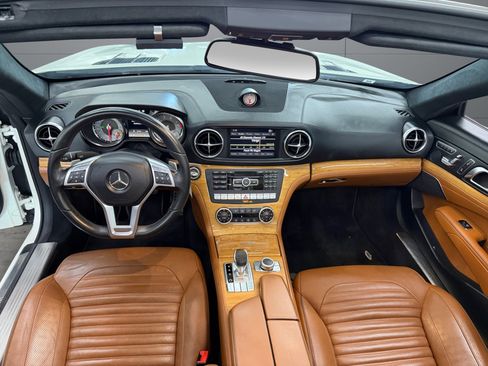 Used 2013 Mercedes-Benz SL 550 image 12