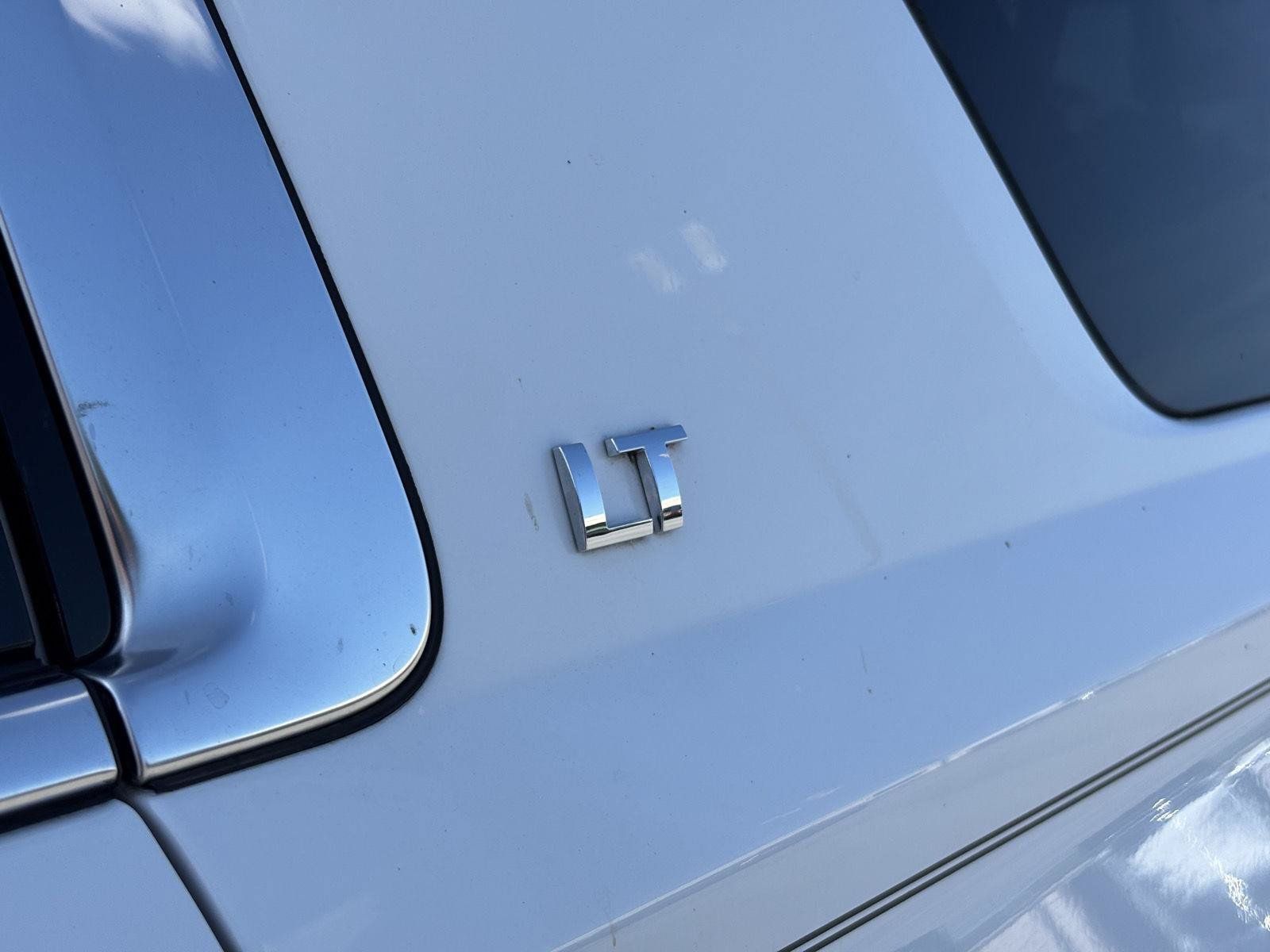 Used 2020 Chevrolet Suburban LT AWD/4WD image 5