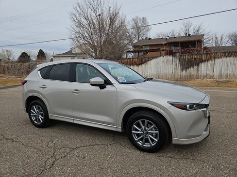 Used 2024 MAZDA CX-5 AWD 2.5 S w/ Select Package image 2