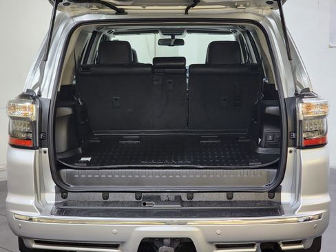 Used 2016 Toyota 4Runner Limited image 8