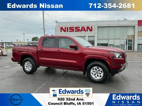 Used 2024 Nissan Frontier SV AWD/4WD image 1