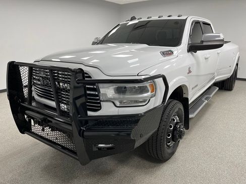 Used 2019 RAM 3500 Laramie AWD/4WD image 4