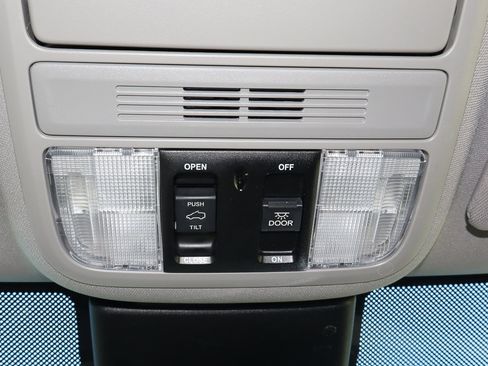 Used 2024 Honda Odyssey EX-L image 29