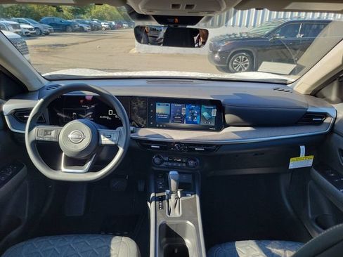 New 2026 Nissan Kicks SV w/ SV Premium Package FWD image 7