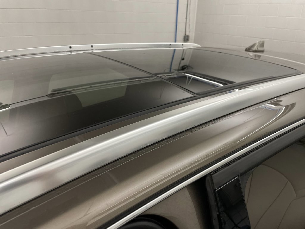 Used 2019 Buick Envision Essence AWD/4WD image 31