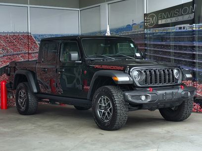 Used 2024 Jeep Gladiator Rubicon w/ Technology Group